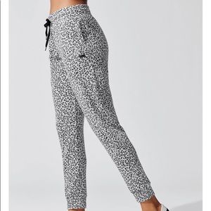 Running Bare Sweatpants C